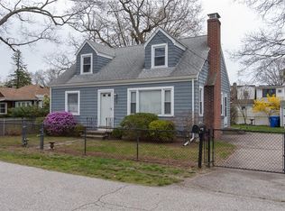 14 Muriel St, Riverside, RI 02915