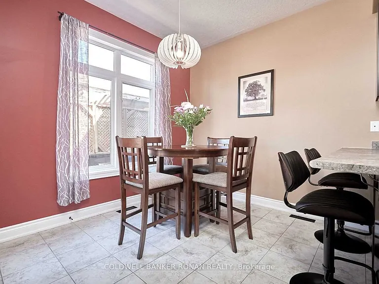 64 Catherine Dr — Photo 5