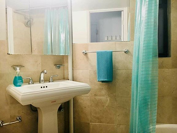 5th image of 245 Mulberry St APT 8