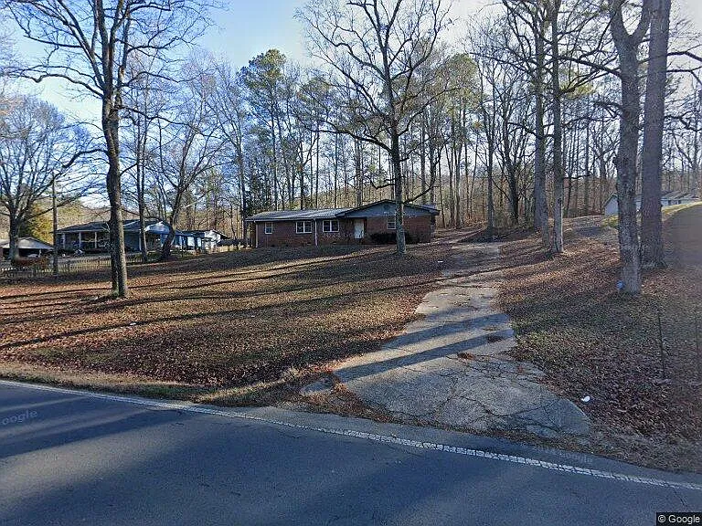 3 bed, 1.5 bath, 1232 sqft, $1,400 — Photo 1