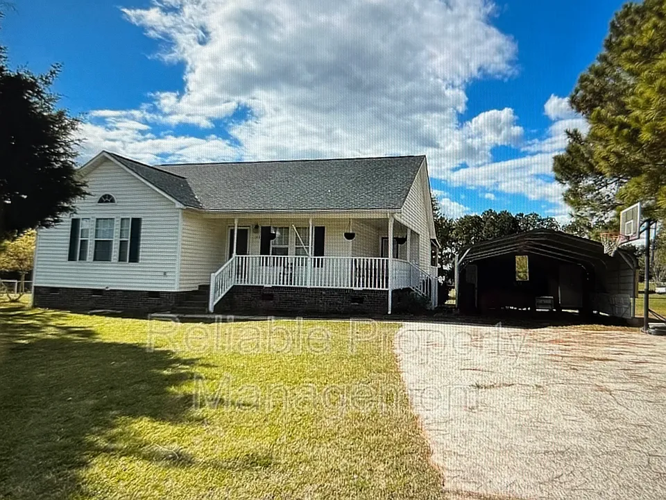 108 Patricia Dr
