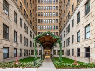 3520 N Lake Shore Dr APT 9F, Chicago, IL, 60657