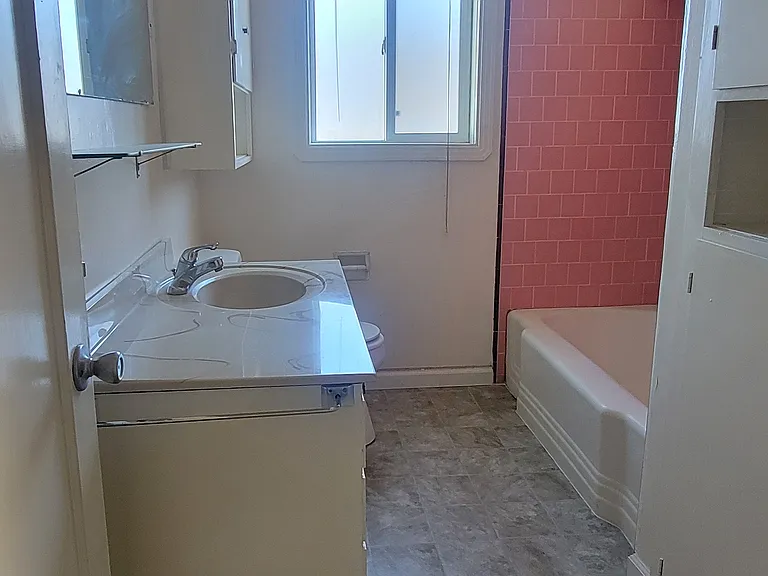 516 Acacia Ave — Photo 5