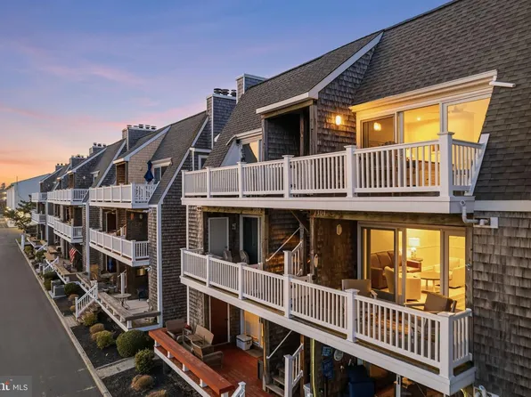 1304 Harbour Cv S, Somers Pt, NJ 08244