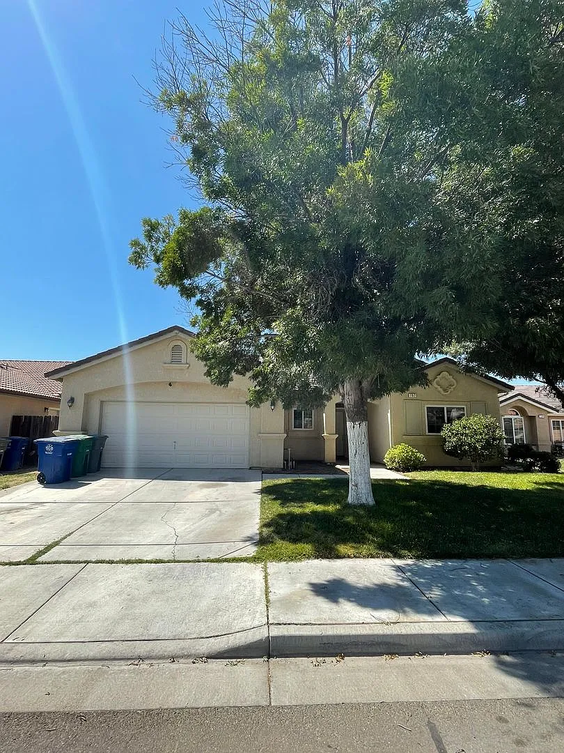 Coming Soon 3-Bedroom, 2-Bathroom Home for Rent — Photo 1