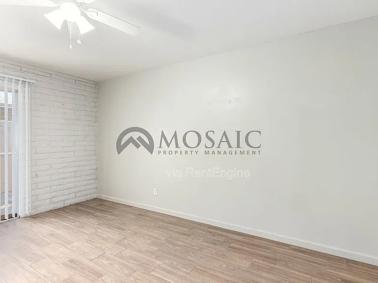 1204 S McClintock Dr #B — Photo 10