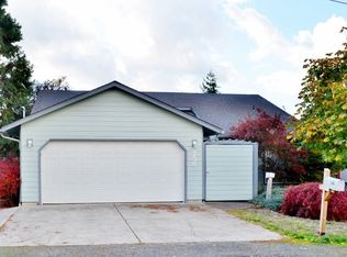 758 S 8th St, Lebanon, OR 97355