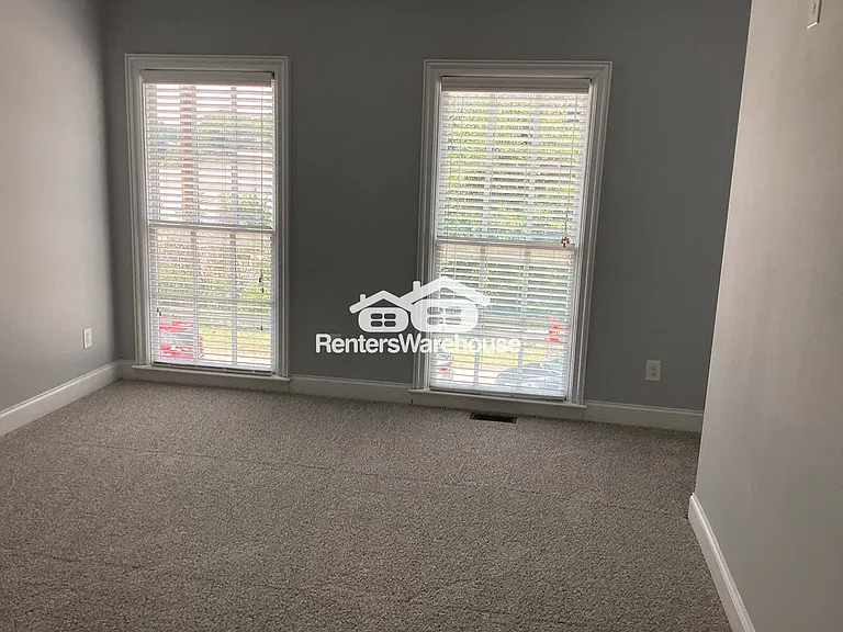 380 Bill Kennedy Way SE — Photo 5