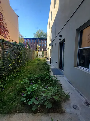 Rented by Sharpstone Realty LLC | media 7