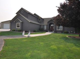 1618 N 62nd Pl, Pasco, WA 99301