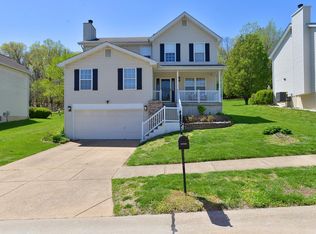 1006 Winter Park Dr, Fenton, MO 63026