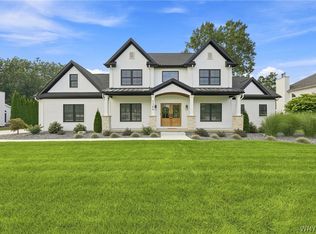 7366 Winbert Dr, North Tonawanda, NY 14120