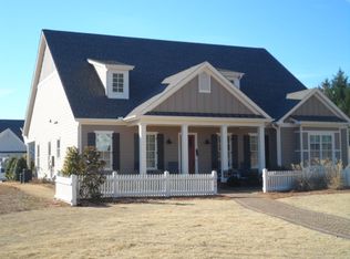 1390 Oconee Springs Blvd, Statham, GA 30666