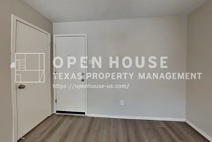 19530 Rocky Bank Dr — Photo 8