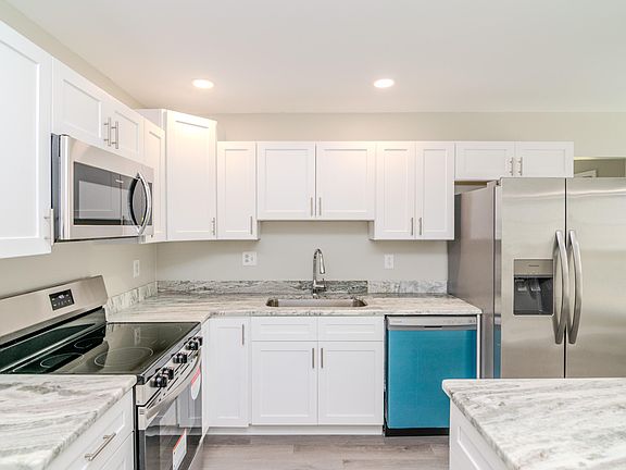 4th image of 1003 Tierra Linda Dr