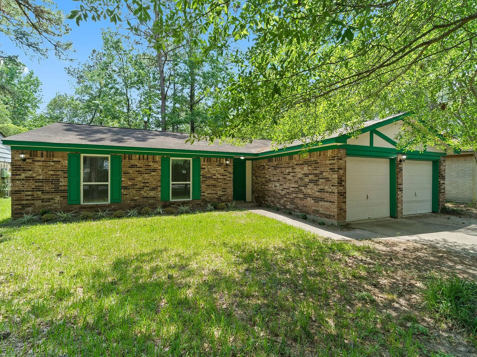 4 bed, 2.0 bath, 1527 sqft, $2,050 — Photo 2
