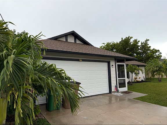 3rd image of 1312 SW 25th St