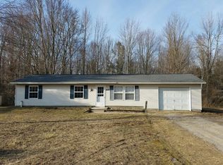 1696 E Lancer Ln, Midland, MI 48640