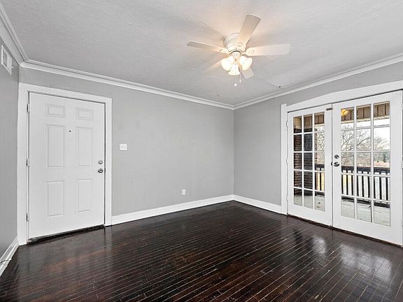 3rd image of 2712 Tracy Ave #2S