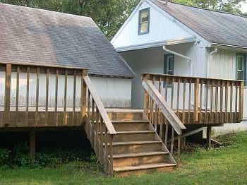 3rd image of 191 Loomis Ave