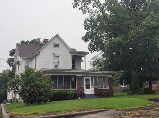 206 N 12th St #3, Mount Vernon, IL 62864