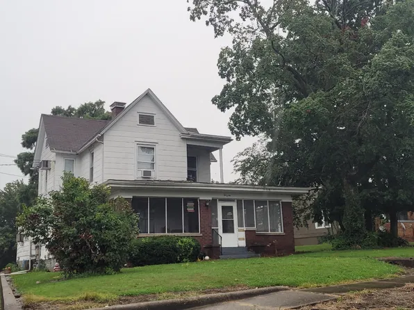 206 N 12th St #3, Mount Vernon, IL 62864