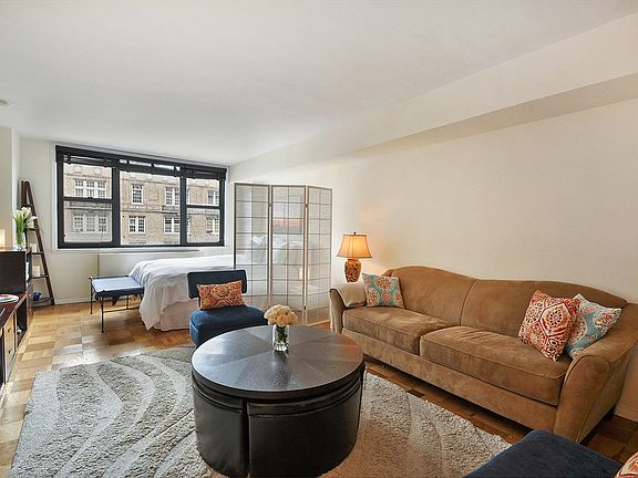 4th image of 130 E 18th Street 14h #14H