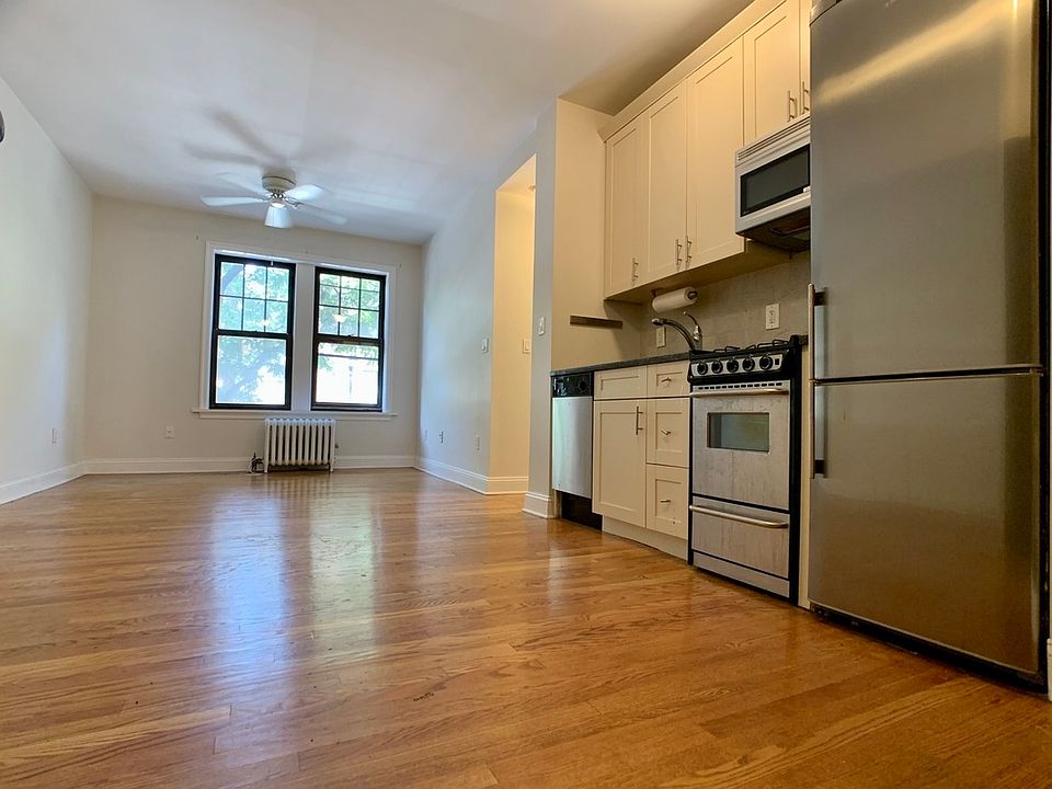 1st image of 442 Hudson St #2L