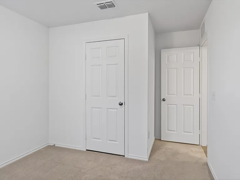 605 Grenada Lake Dr — Photo 34