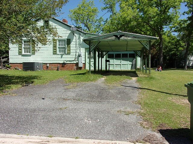 2nd image of 263 Lanier St