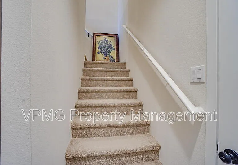 18402 NE 46th Pl — Photo 15