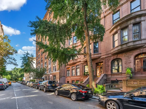 24 West 70th Street image 12 of 13