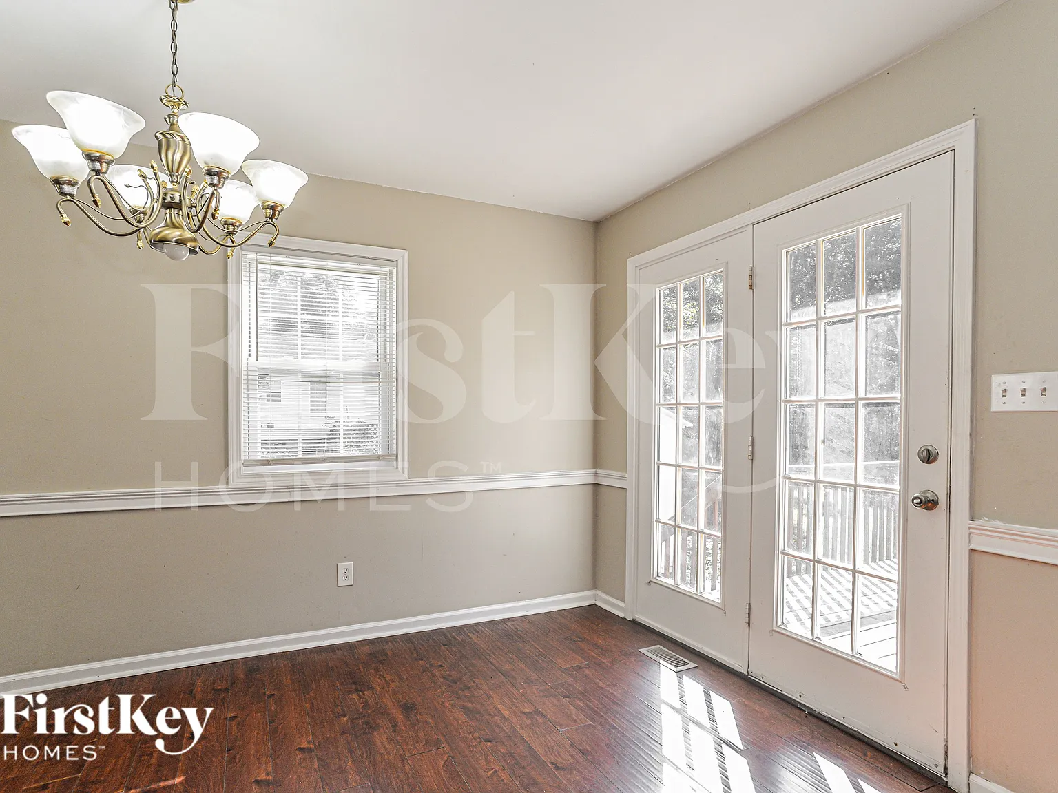 4 bed, 2.0 bath, 1259 sqft, $1,715 — Photo 4