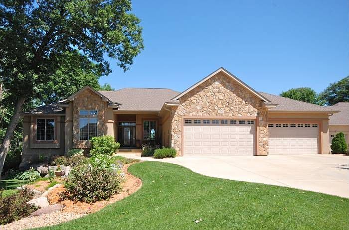 1st image of 2707 103rd Ct NE