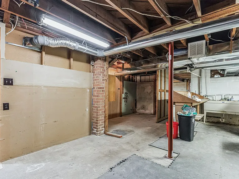 14011 Rectory Ln — Photo 17