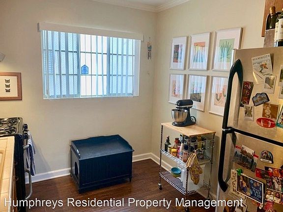 5th image of 3153 N Park Way