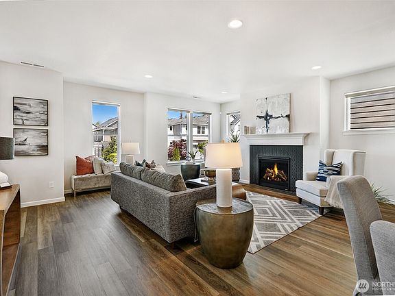 3rd image of 8396 28th Street Ct East