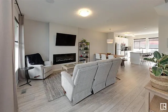 2119 160 Street SW, Edmonton — Photo 3