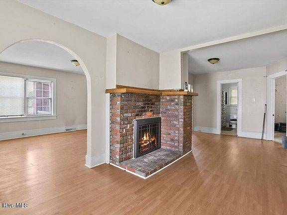 5th image of 2213 Hunter Hill Road
