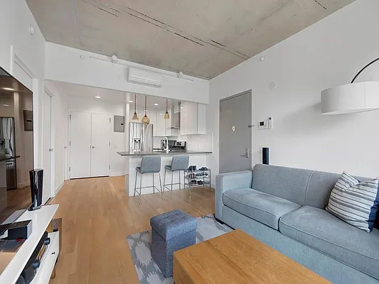 Rented by Compass | media 19