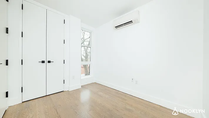 Rented by Nooklyn NYC LLC | media 69