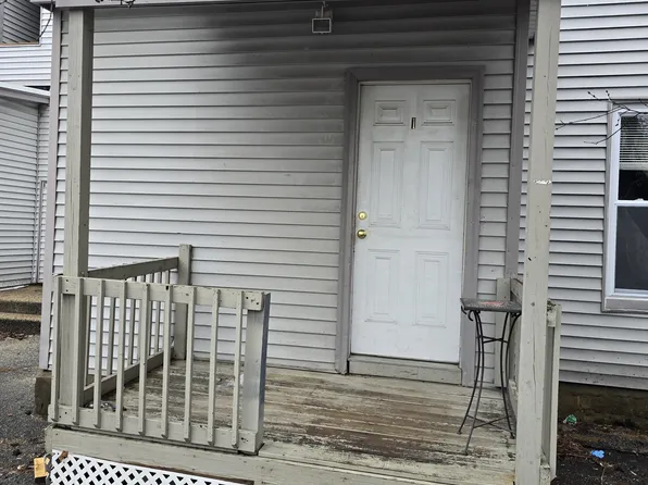 315 Cedar St APT 1, Manchester, NH 03103