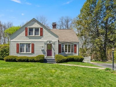 33 Hapgood Rd, Worcester, MA, 01605
