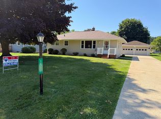 1511 Kensington Dr, Jackson, MI 49203