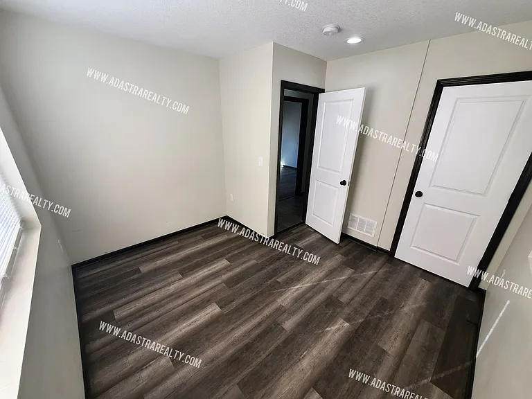 1518 W 26th St — Photo 19