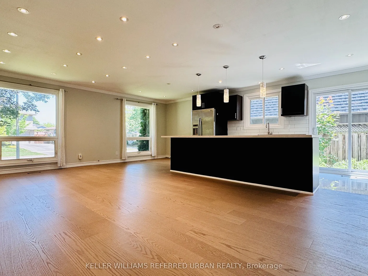 4 bed, $3,980 — Photo 3