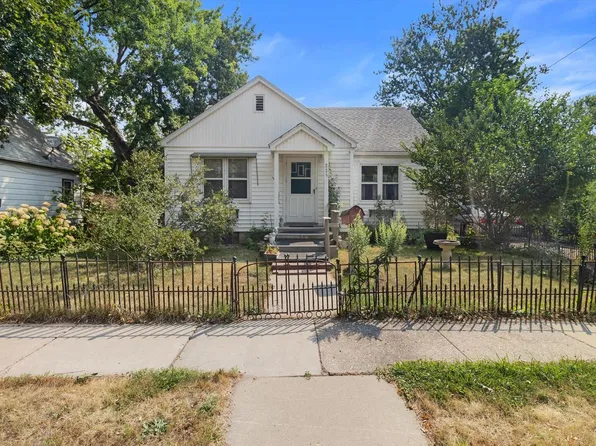 225 Fremont STREET, Watertown, WI 53098