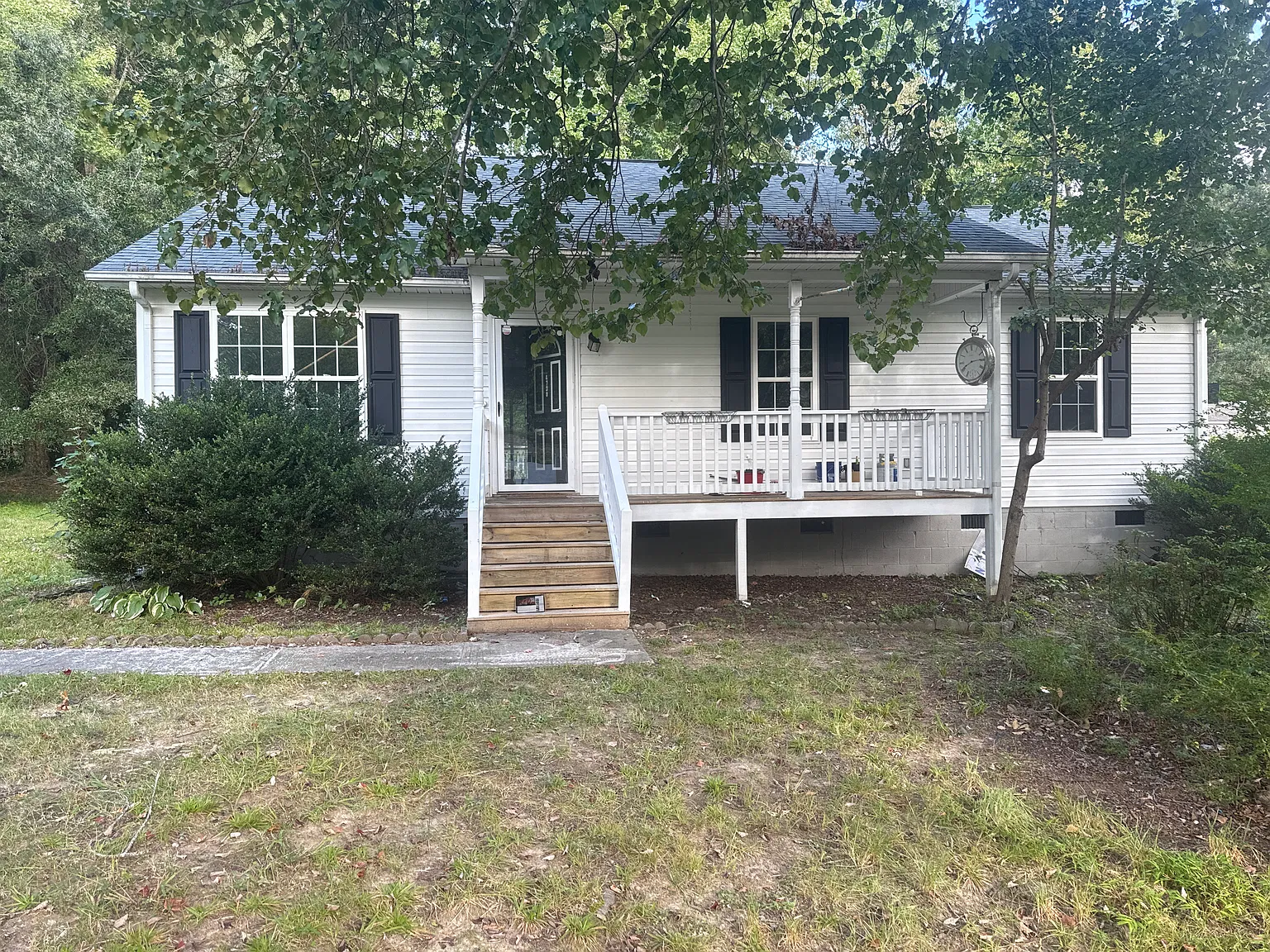 3 bed, 1176 sqft, $1,850 — Photo 2