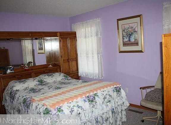 4th image of 407 7th Ave NE