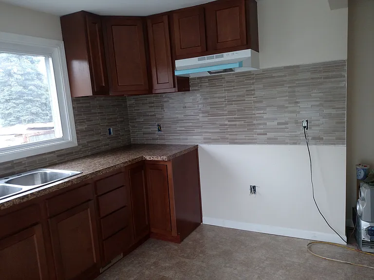 1135 Cedar St — Photo 5